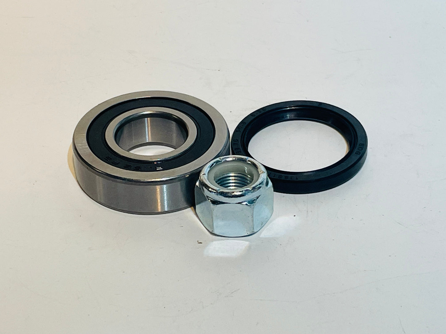 Rear Wheel Bearing Kit, Early