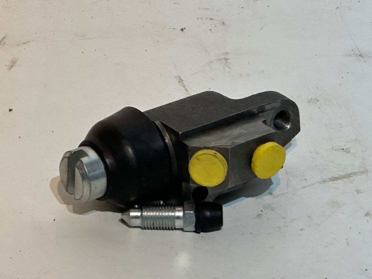 Front Wheel Cylinder - Left Hand