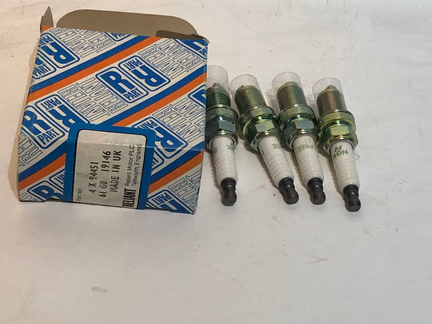 Genuine Reliant Spark Plugs, Set of 4