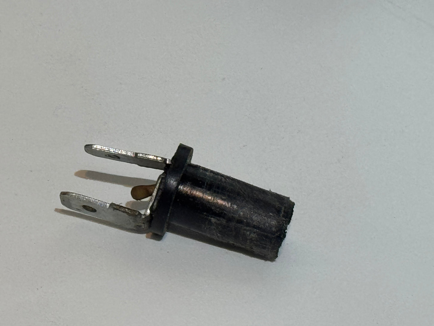 Dash Gauge Bulb Holder - Late