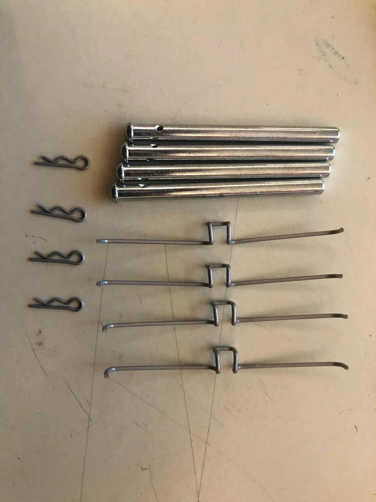 201134K Reliant Scimitar SE5, SE5A Front Brake Pad Fitting Kit