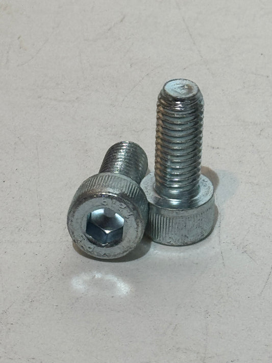 Bolt, Hatchback Door to Hinge