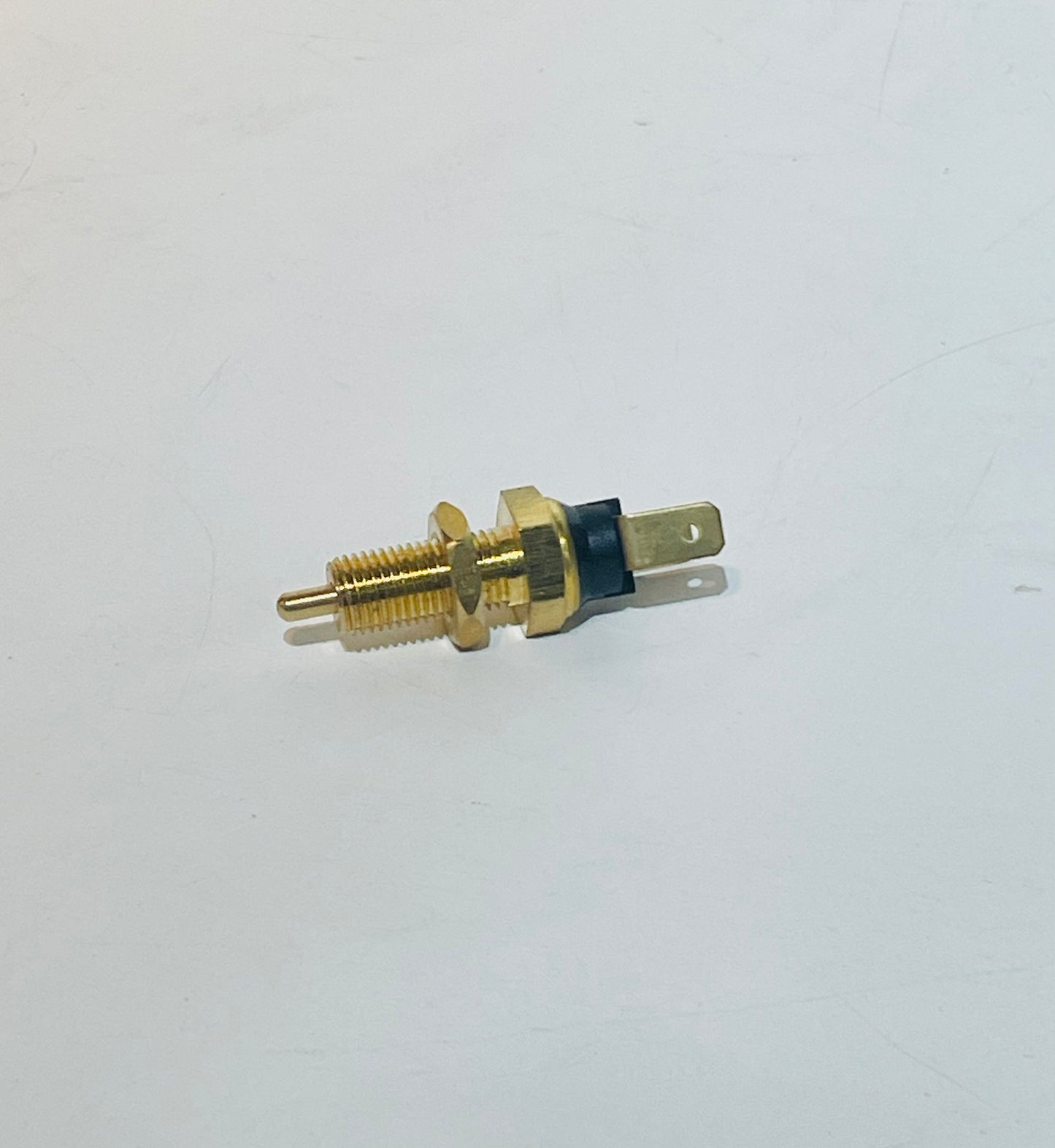 Reverse Light Switch - Fine Thread