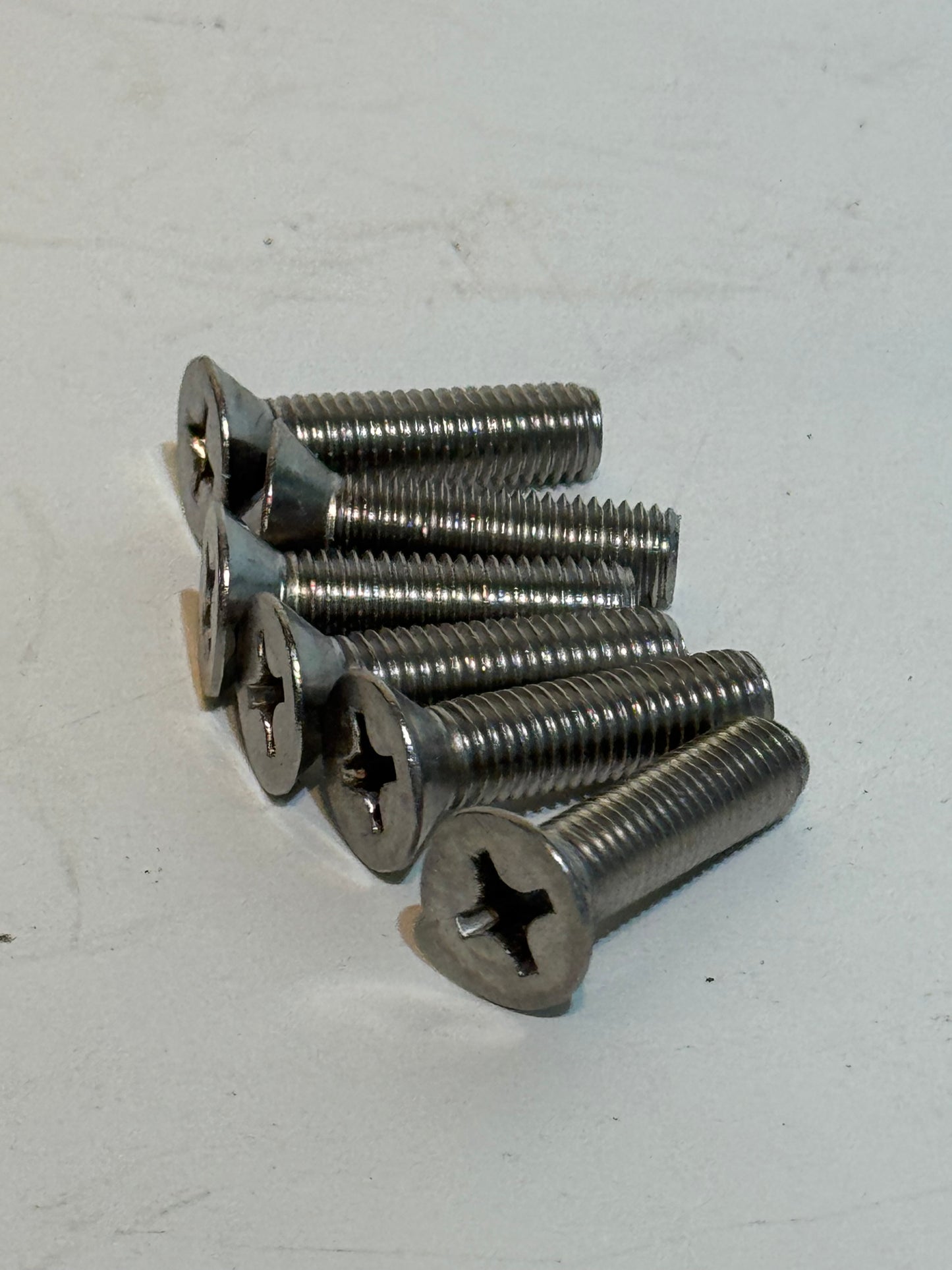 Seat to Hinge Screw Kit - SE5/5a