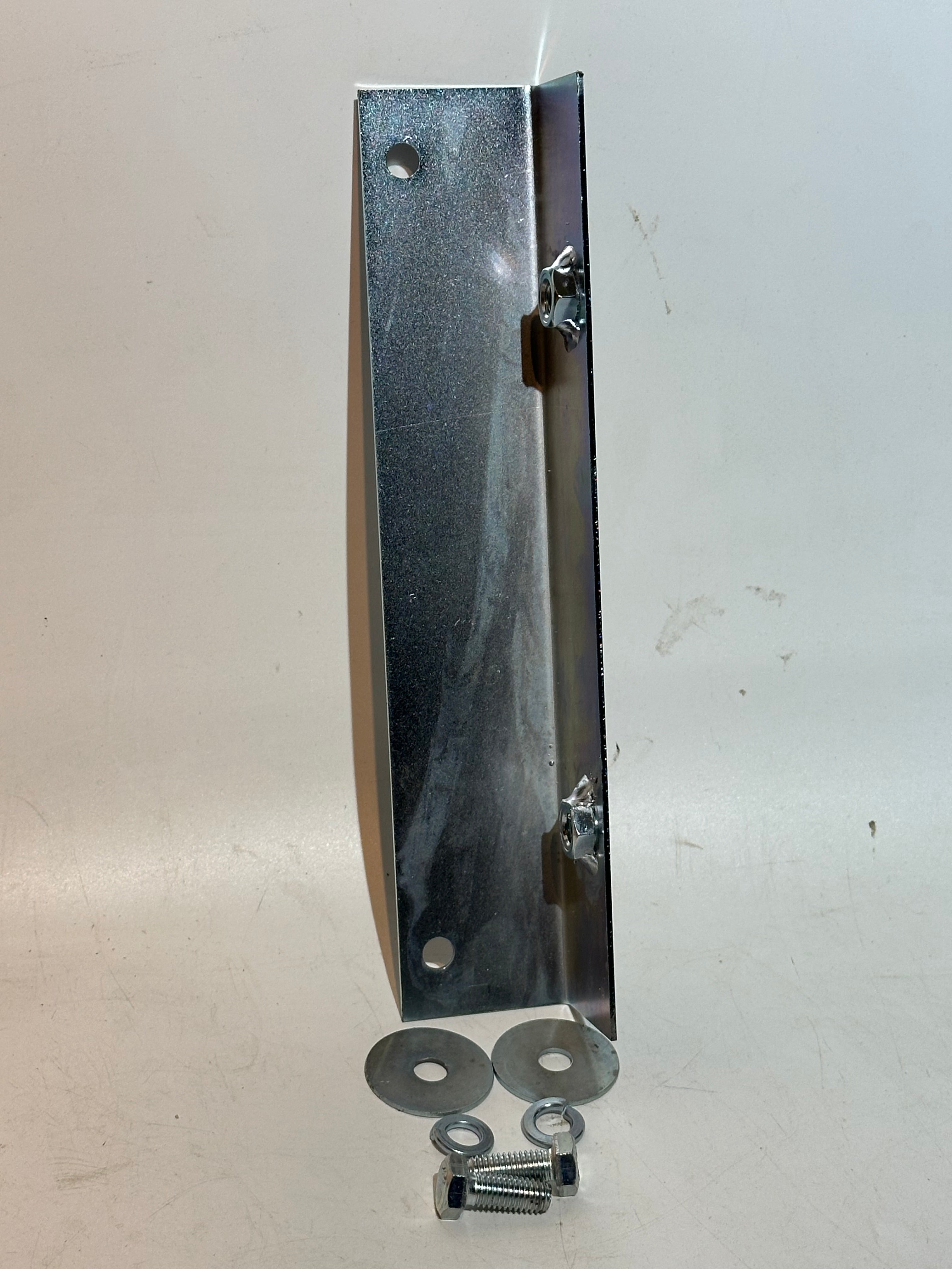 Click Radiator Bracket Radiator Bracket – CHG Classics Ltd